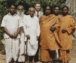 Bishnu, Motilal Mukherji, Bhagabati Charan Ghosh, Mr. Wright, T.N. Bose, and Swami Satyananda